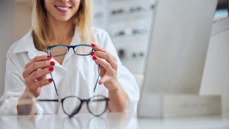 Ahorra en el Cuidado de la Vista: Gafas, Lentes de Contacto y Exámenes