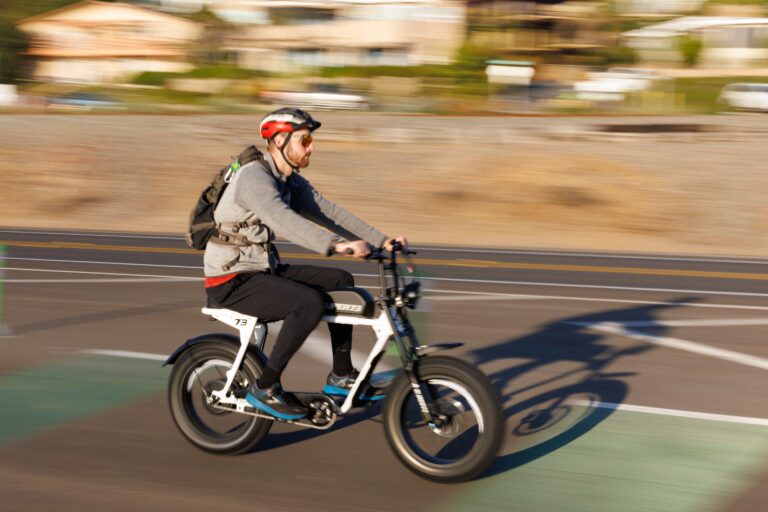 Ahorra en la Compra de Bicicletas Eléctricas y Equipos de Movilidad