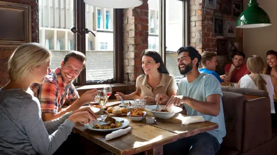 Ahorra en Restaurante: Comer Fuera Sin Gastar una Fortuna